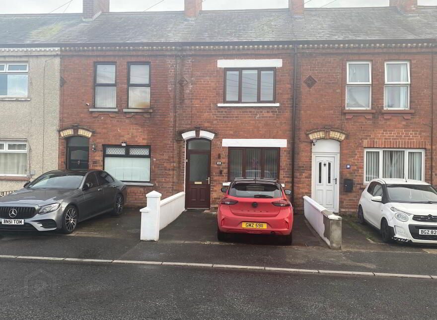 16 Holm Terrace, Dromore, BT25 1HN photo