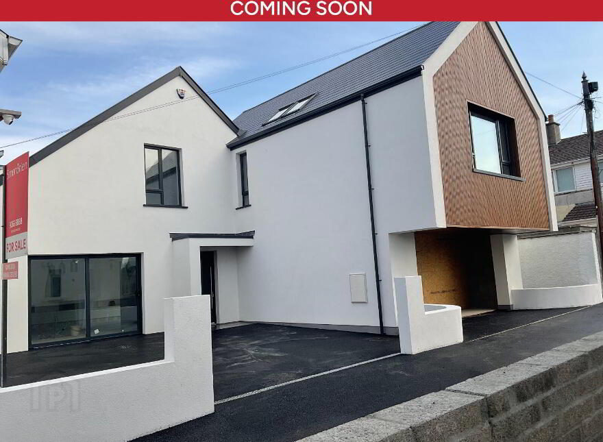 5a Hopefield Avenue, Portrush, BT56 8HB