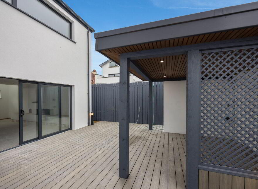 5a Hopefield Avenue, Portrush, BT56 8HB
