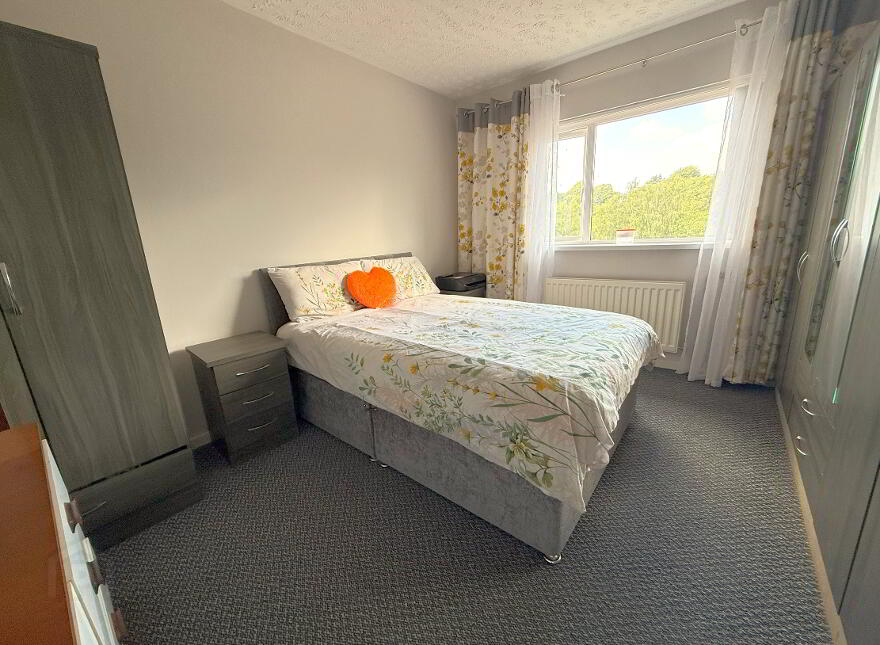 16 Mandeville Avenue, Lisburn, BT27 5AL