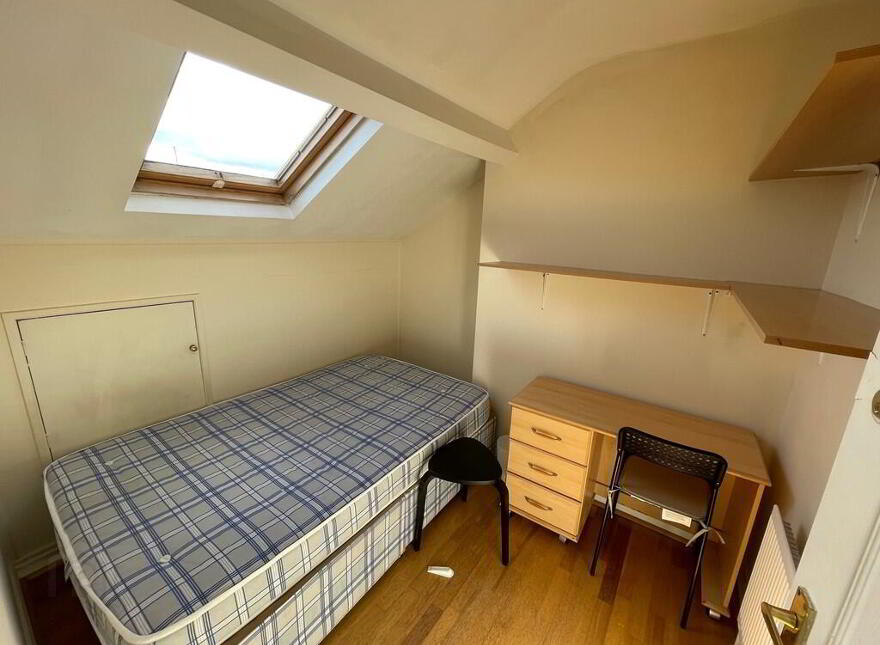 46 Melrose Street, Lisburn Road, Belfast, BT9 7DN