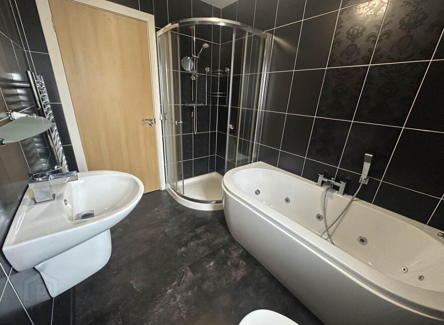 2 Hampton Place, Larne, BT40 2FJ