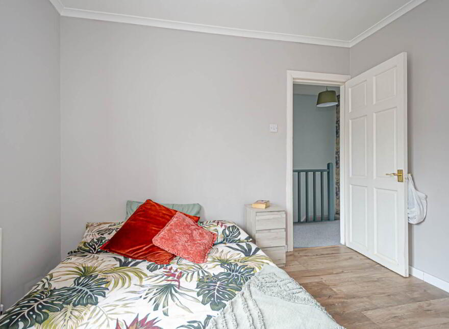 36 Florida Drive, Ravenhill, Belfast, BT6 8EX