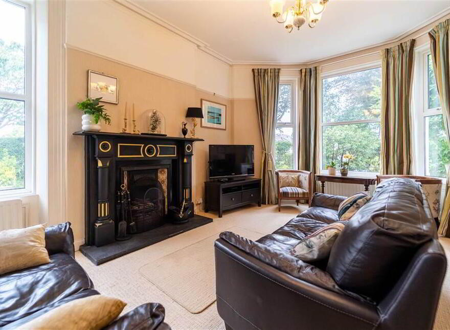 35 Ballyholme Road, Bangor, BT20 5JL