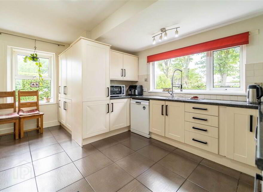 35 Ballyholme Road, Bangor, BT20 5JL