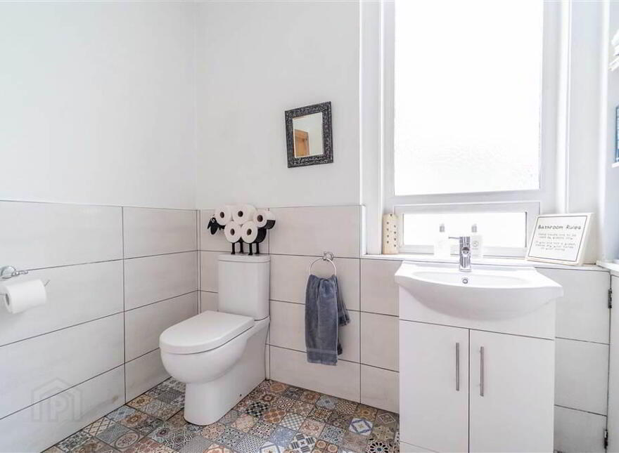 35 Ballyholme Road, Bangor, BT20 5JL
