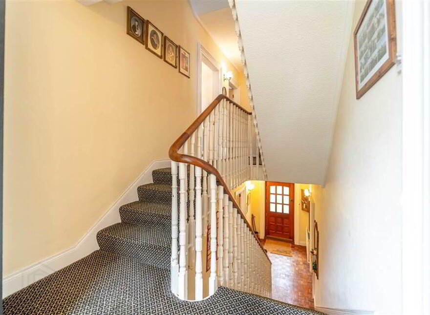 35 Ballyholme Road, Bangor, BT20 5JL