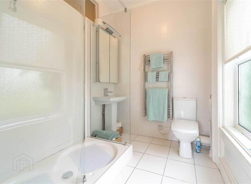 35 Ballyholme Road, Bangor, BT20 5JL