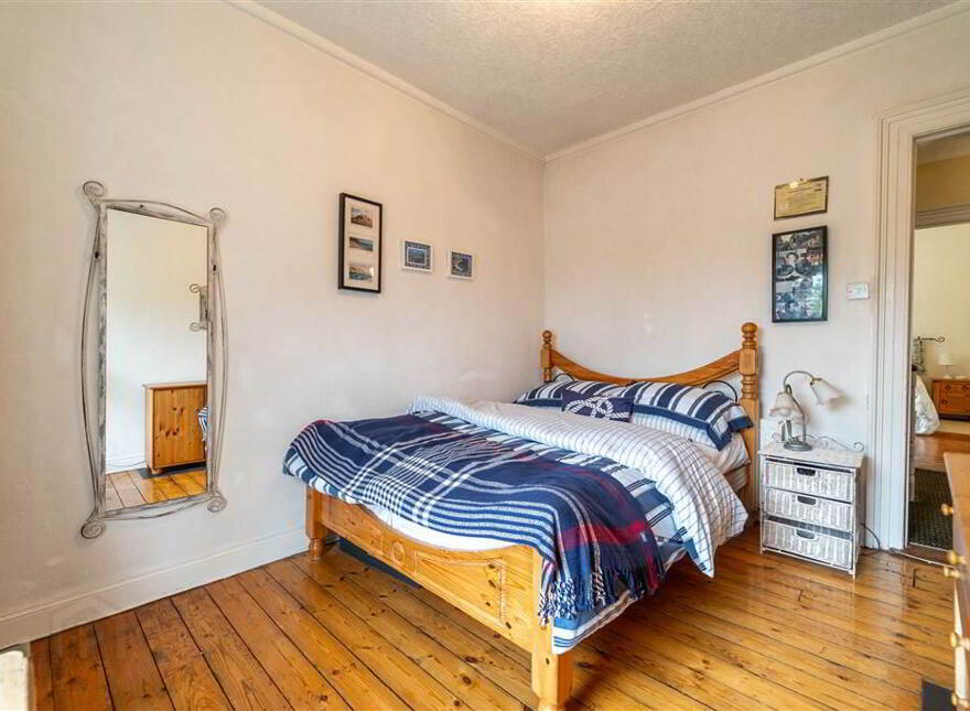 35 Ballyholme Road, Bangor, BT20 5JL