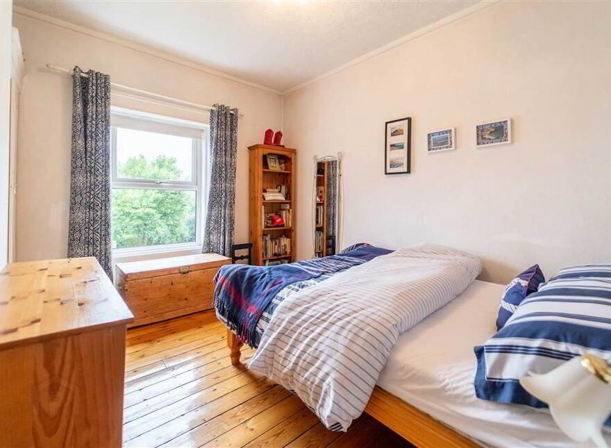 35 Ballyholme Road, Bangor, BT20 5JL