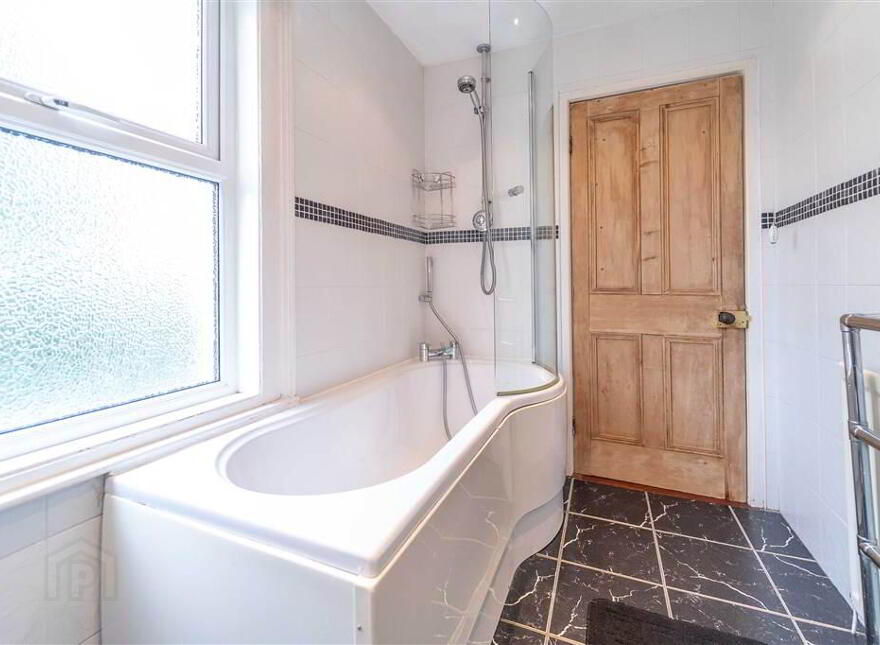 35 Ballyholme Road, Bangor, BT20 5JL
