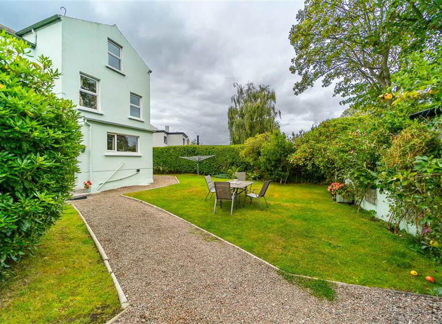 35 Ballyholme Road, Bangor, BT20 5JL