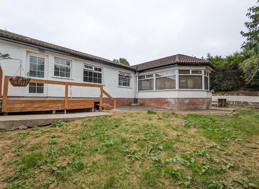 2 Annsfield Park, Killyleagh, Downpatrick, BT30 9PS