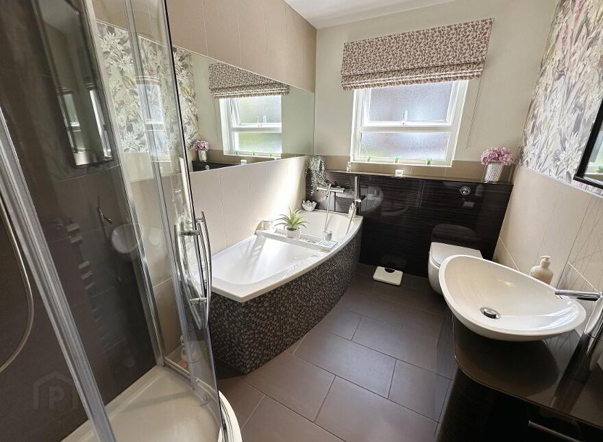 25 Breezeways, Banbridge, BT32 3XX