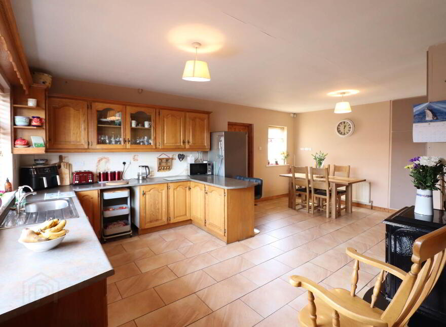 Carnmore West, Carnmore, H91E198