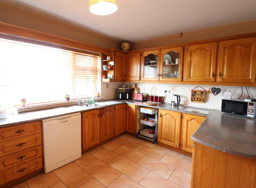 Carnmore West, Carnmore, H91E198