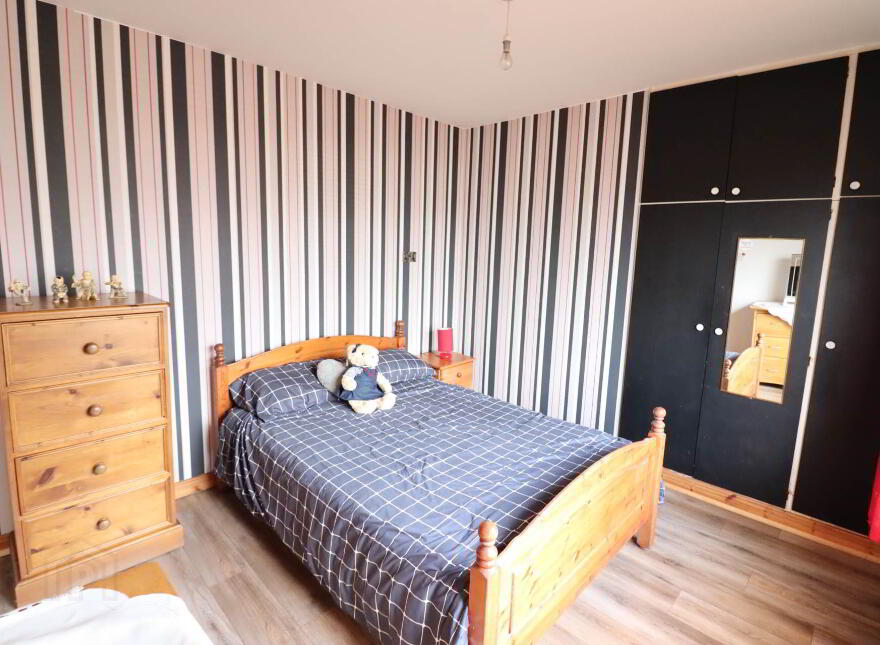 Carnmore West, Carnmore, H91E198