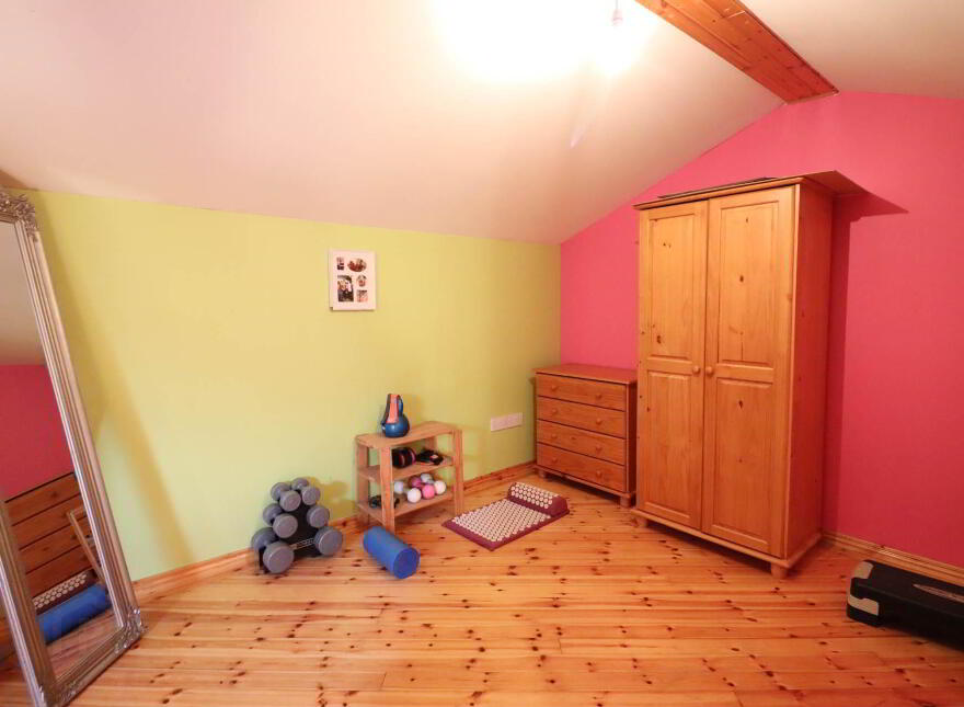 Carnmore West, Carnmore, H91E198