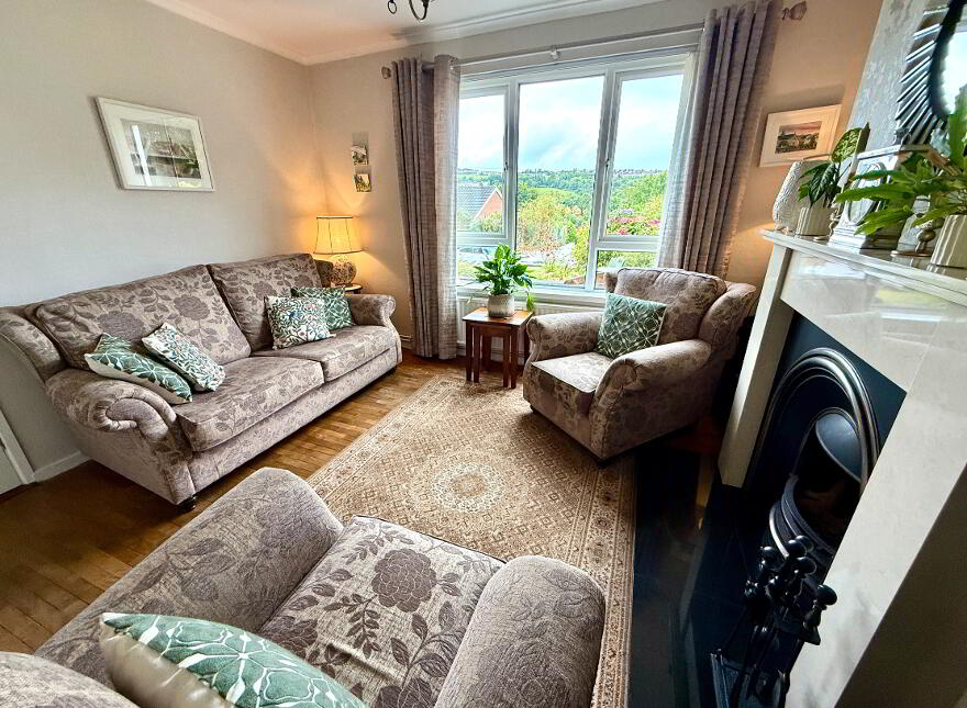 4 Prehen Park, Waterside, Derry, BT47 2NY