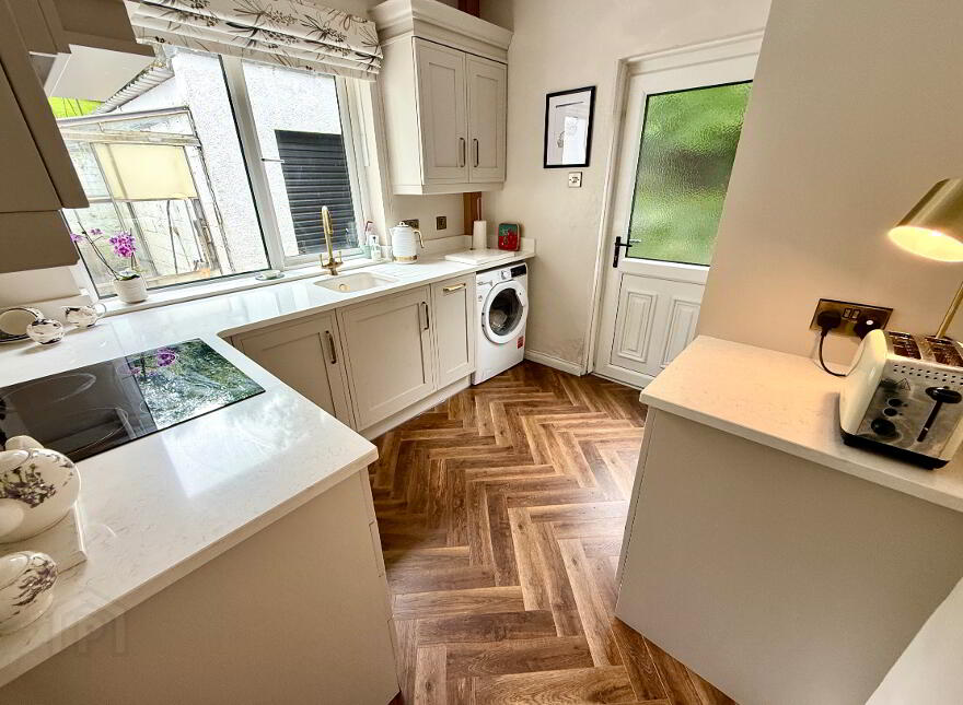 4 Prehen Park, Waterside, Derry, BT47 2NY
