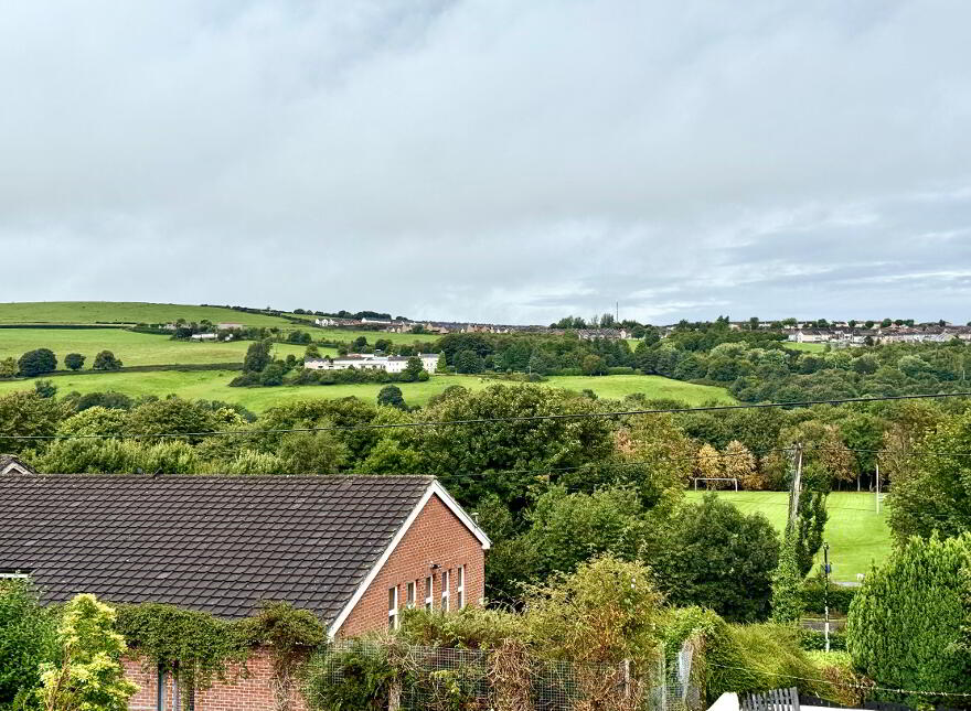 4 Prehen Park, Waterside, Derry, BT47 2NY
