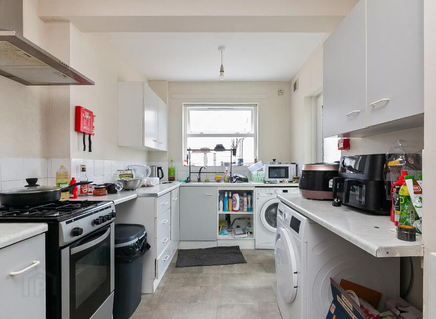50 Stranmillis Park, Belfast, BT9 5AU