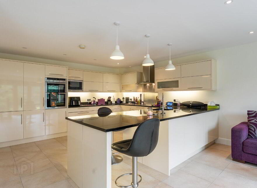 17 Helensview Park, Newtownards, BT23 4NY