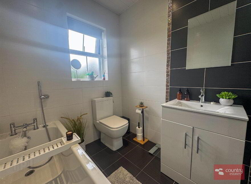 28 Henryville Meadows, Ballyclare, BT39 9FY