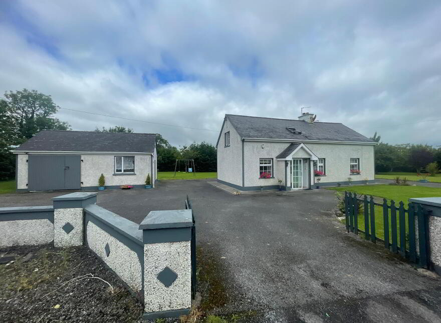Briarfield, Four Mile House, Roscommon, F42VF88