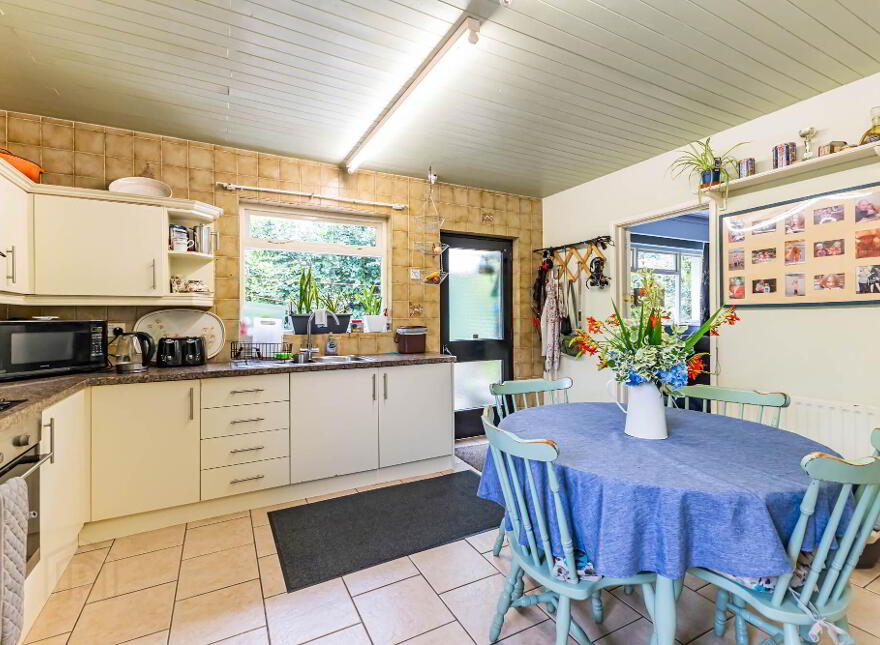 45 Ballycarngannon Road, Lisburn, BT27 6YA