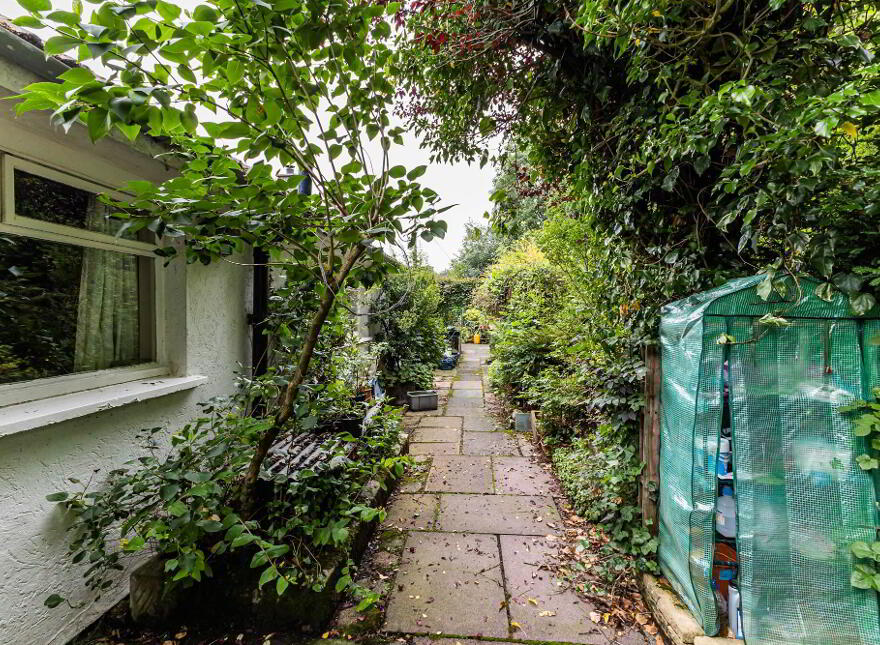 45 Ballycarngannon Road, Lisburn, BT27 6YA