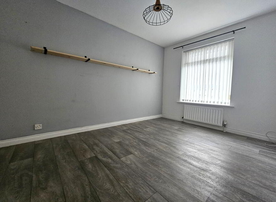 29 Oriel Park, Parkhall, Antrim, BT41 1ES