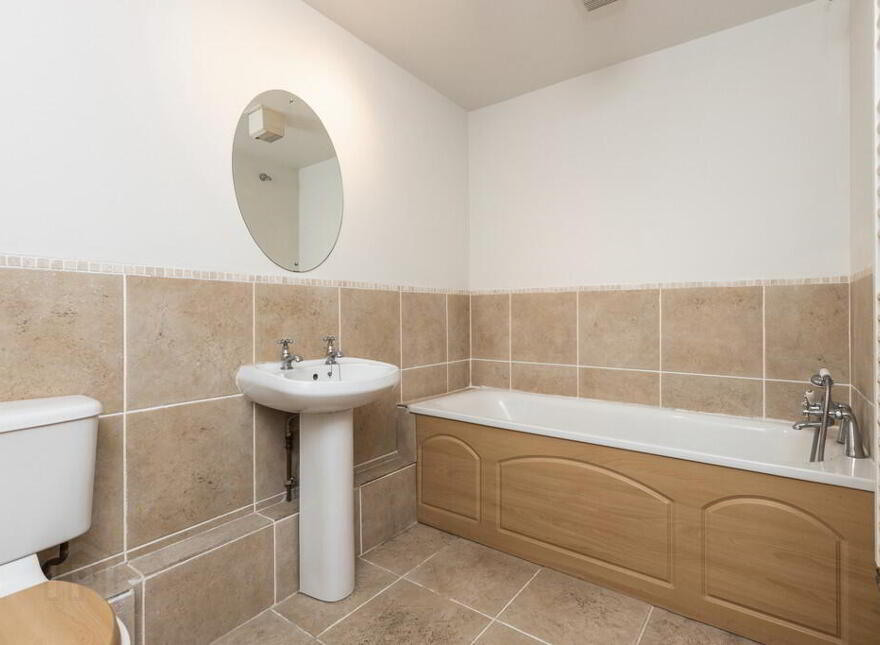 18 Ballyholme View, Seacliff Road, Ballyholme, Bangor, BT20 5HT