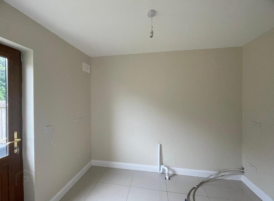 17 Quay West, Cootehall, Boyle, F52WC57