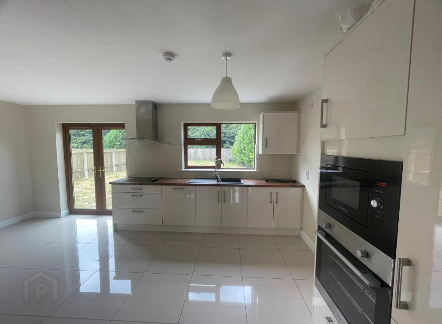 17 Quay West, Cootehall, Boyle, F52WC57
