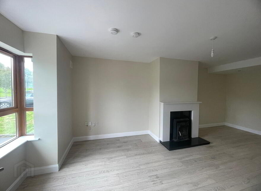 17 Quay West, Cootehall, Boyle, F52WC57