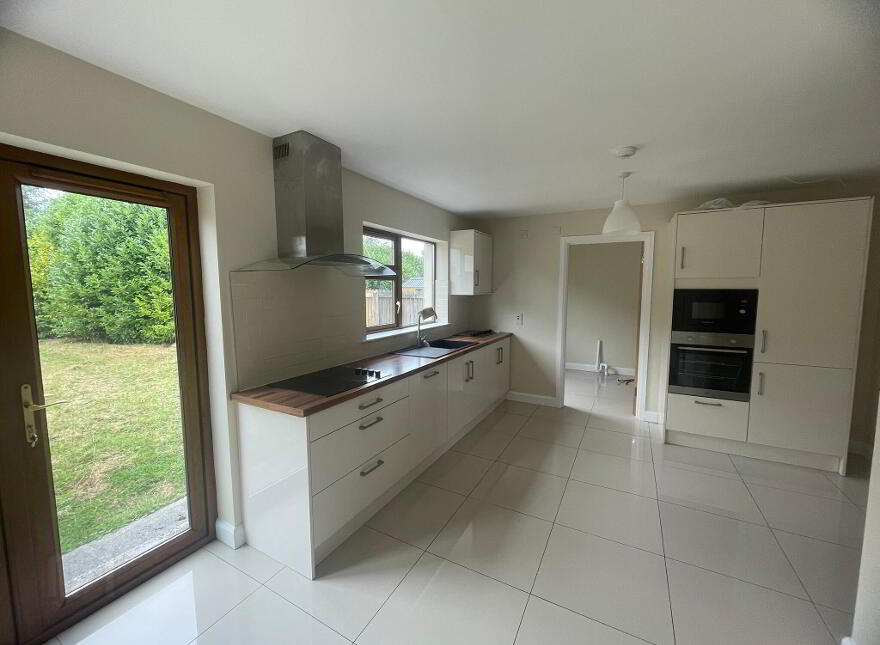 17 Quay West, Cootehall, Boyle, F52WC57