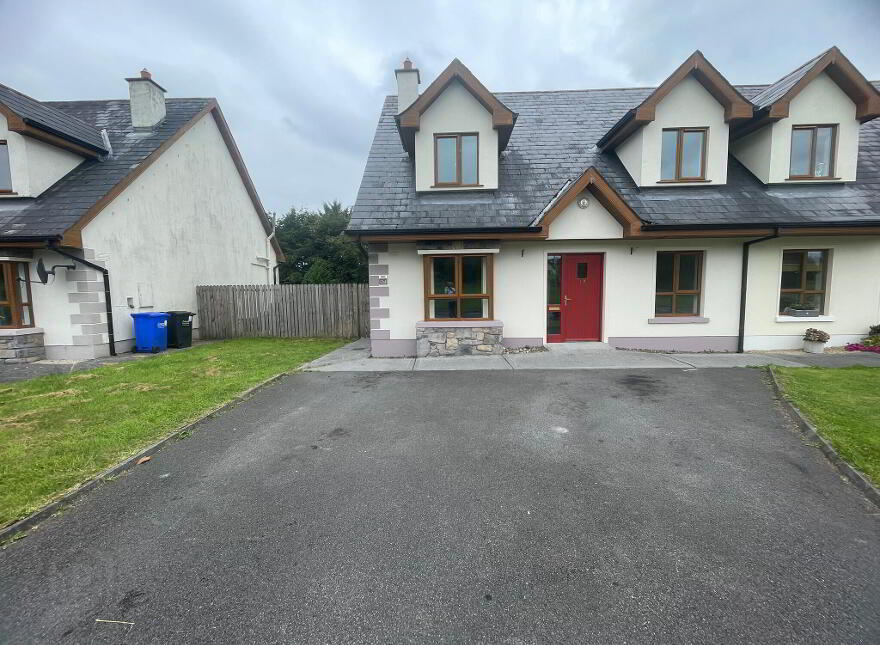 17 Quay West, Cootehall, Boyle, F52WC57 photo