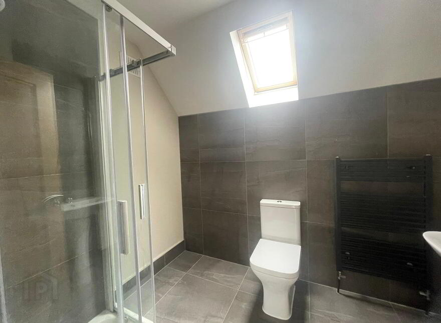 17 Quay West, Cootehall, Boyle, F52WC57
