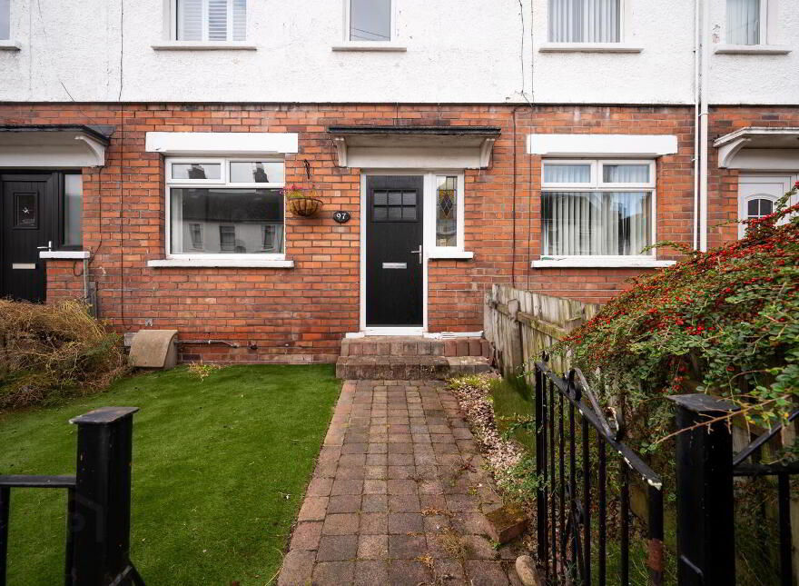 97 Strandburn Drive, Belfast, BT4 1NB