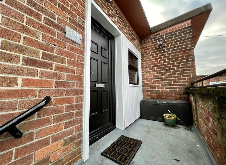 25b Cooneen Way, Cregagh Estate, Belfast, BT6 0EF