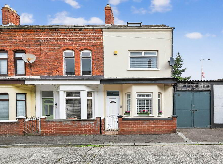 38 Moorfield Street, Belfast, BT5 5BY photo
