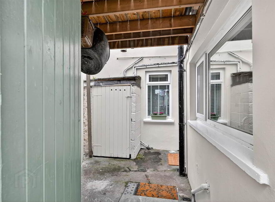 38 Moorfield Street, Belfast, BT5 5BY