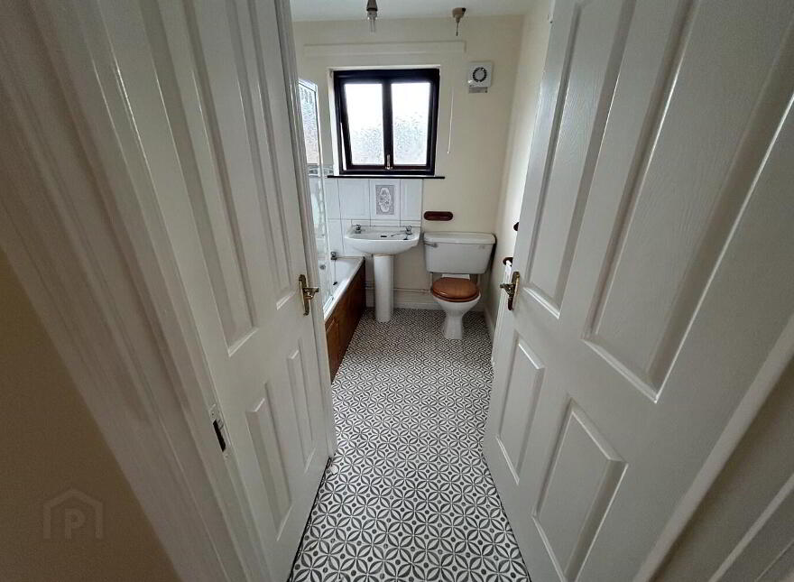 1a Hopefield Avenue, Belfast, BT15 5AP
