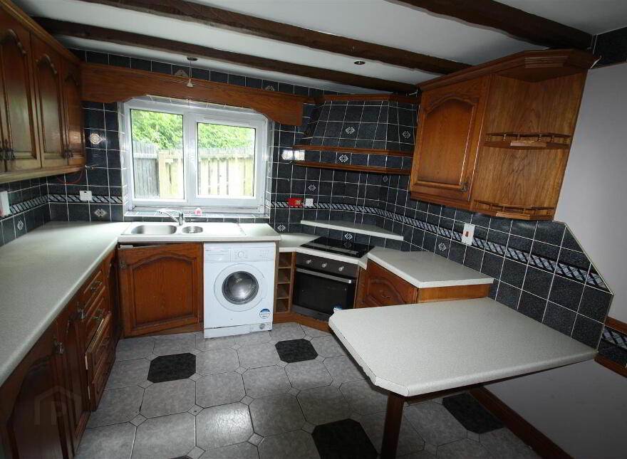 27 Hillcrest Drive, Ballynahinch, BT24 8HE
