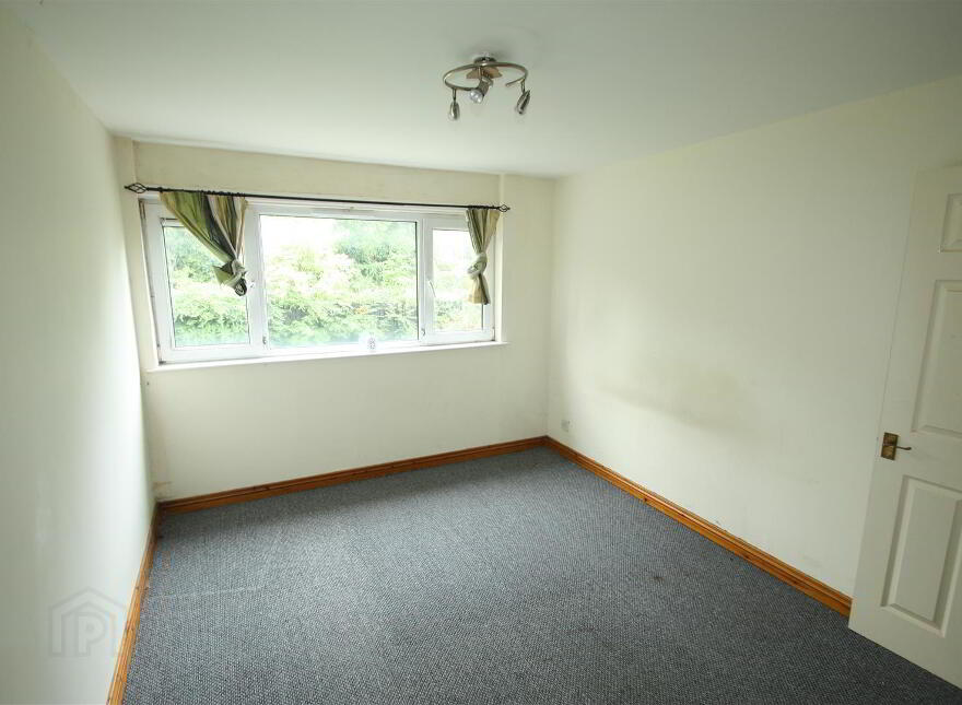 27 Hillcrest Drive, Ballynahinch, BT24 8HE