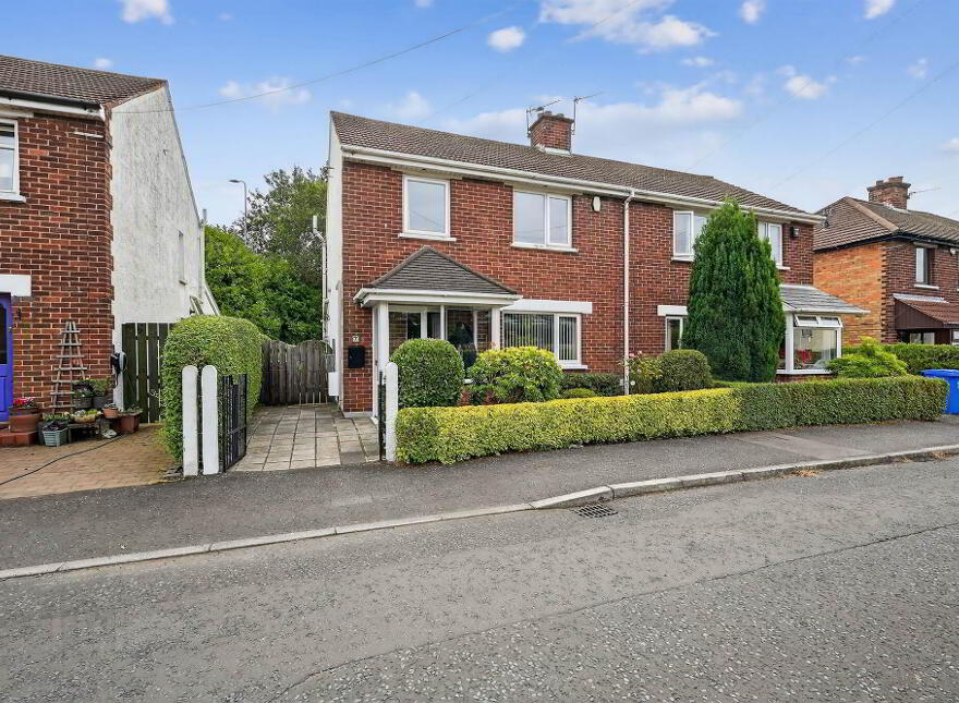 7 Tillysburn Drive, Off Holywood Road, Belfast, BT4 2PE photo