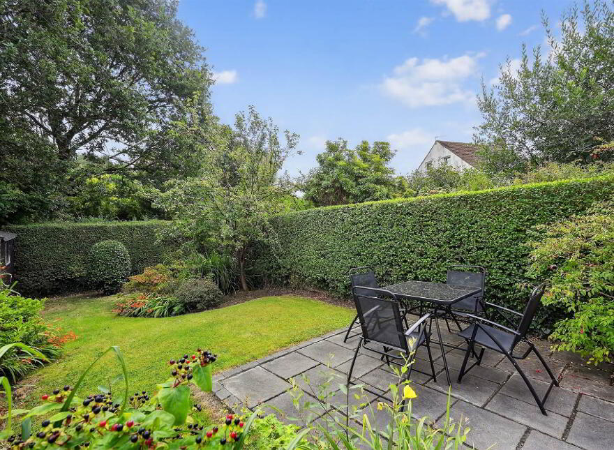7 Tillysburn Drive, Off Holywood Road, Belfast, BT4 2PE