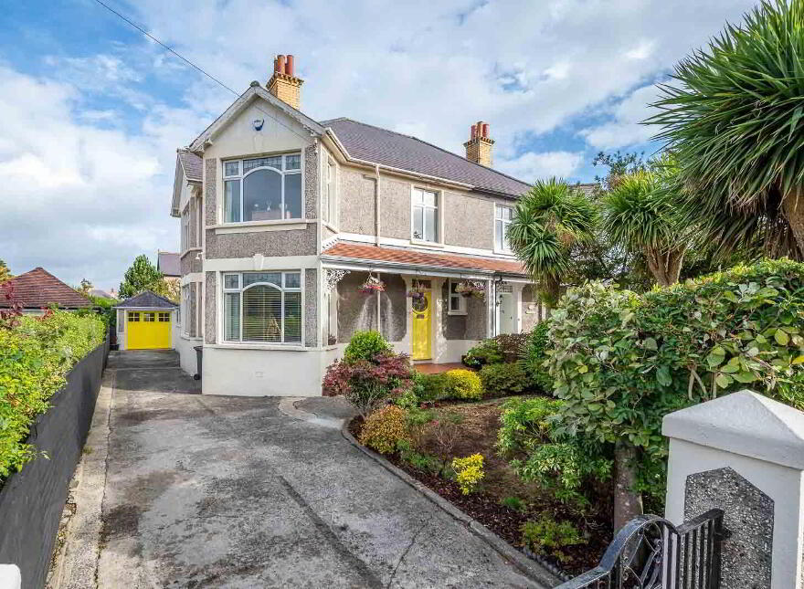 135 Groomsport Road, Bangor, BT20 5NS