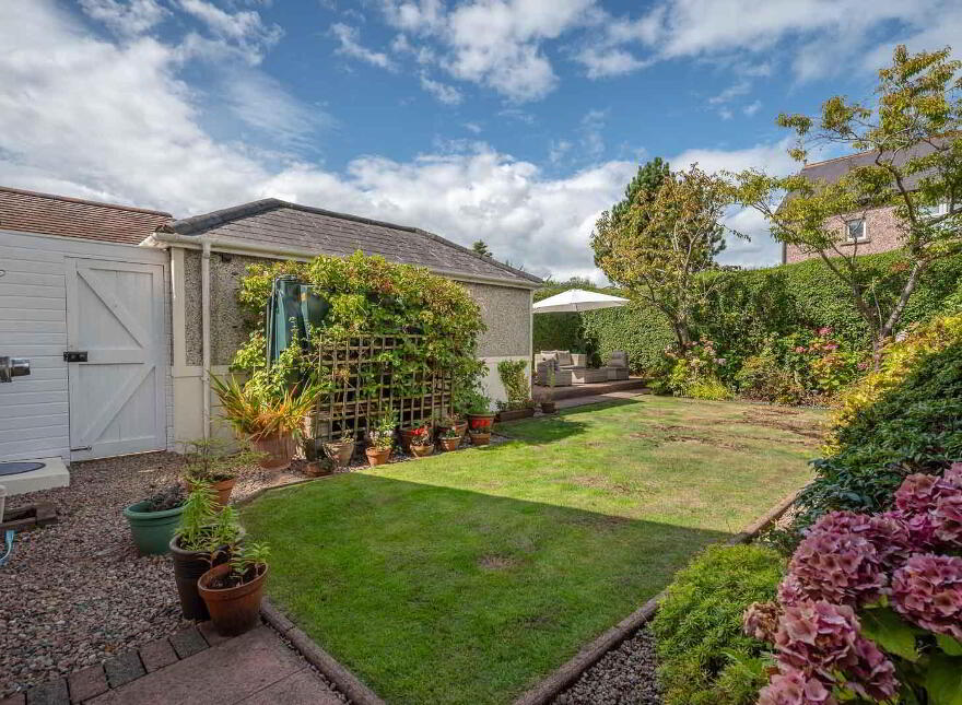 135 Groomsport Road, Bangor, BT20 5NS